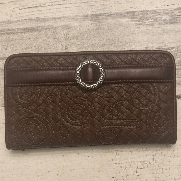 NWT Brighton Dark Brown Embossed Leather Wallet - Picture 15 of 16